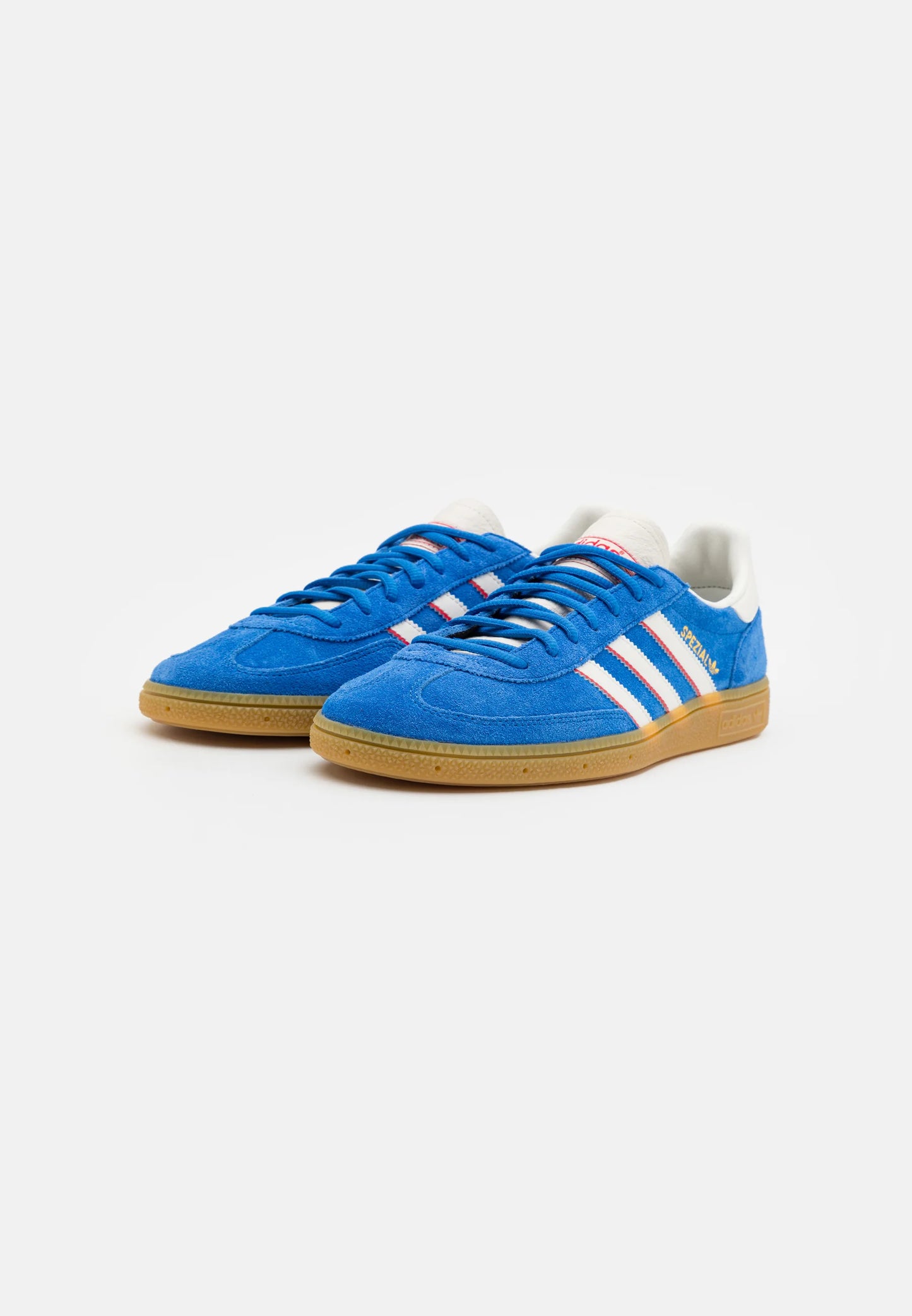 Adidas Handball Spezial Better scarlet Blue
Shop dit næste par Handball Spezial. Disse Handball Spezial, er de perfekte sneaker til enhver lejlighed. Deres elegante design sikre dig en alsidig sneaker.
set fra siden begge sko