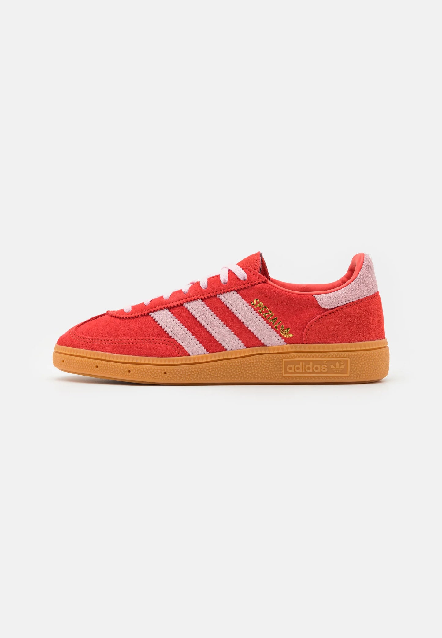 Adidas Handball Spezial Bright red Clear Pink
Shop dit næste par Handball Spezial. Disse Handball Spezial, er de perfekte sneaker til enhver lejlighed. Deres elegante design sikre dig en alsidig sneaker.
Set fra siden
