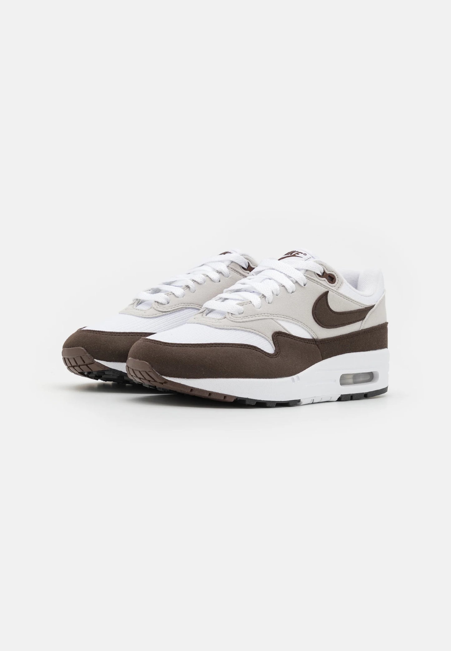 Nike_Air_Max_1_Baroque Brown
De perfekte Air max 1 fra Nike af. Disse sneakers går godt til de fleste outfits. De er sikrede at få dig til at skille dig ud. Perfekte Sneakers til enhver lejlighed
set fra siden
