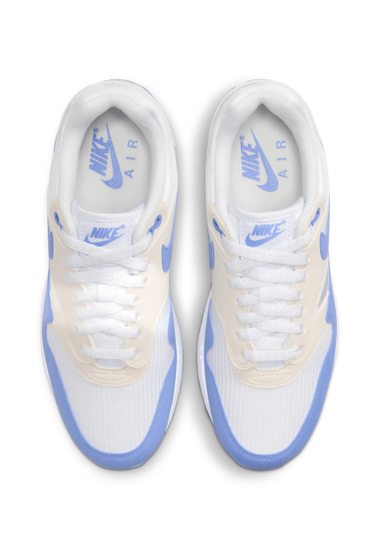 Nike Air Max 1 Royal Pulse wmns
De perfekte Air max 1 fra Nike af. Disse sneakers går godt til de fleste outfits. De er sikrede at få dig til at skille dig ud. Perfekte Sneakers til enhver lejlighed
set fra toppen